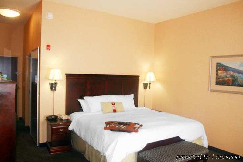 Hampton Inn & Suites Nacogdoches Δωμάτιο φωτογραφία